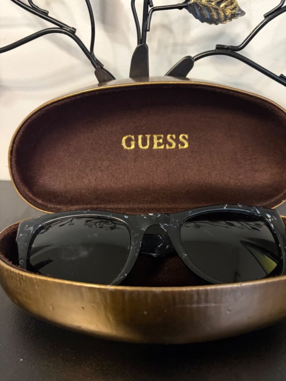 Guess Marbled Black White Rectangular Sunglasses w/ Guess Hard Case Vintage - Picture 3 of 6